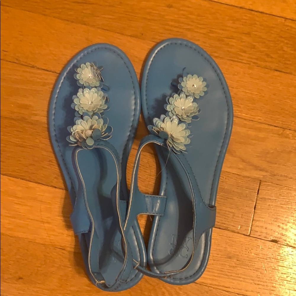 NY&C women’s slip on sandals